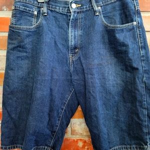 569 Levi Jean Shorts
